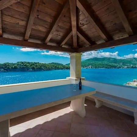 K Dubrovnik-5 Bedroom With Sea Access Willa