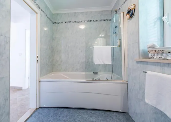 K Dubrovnik-5 Bedroom With Sea Access