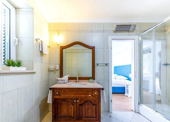 K Dubrovnik-5 Bedroom With Sea Access * 자톤