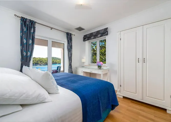 빌라 K Dubrovnik-5 Bedroom With Sea Access *