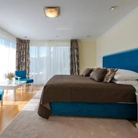 K Dubrovnik-5 Bedroom With Sea Access Villa *