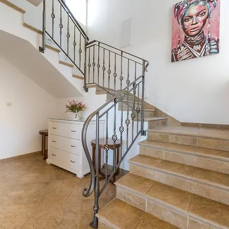 Villa K Dubrovnik-5 Bedroom With Sea Access *