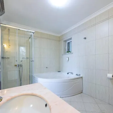 K Dubrovnik-5 Bedroom With Sea Access Villa *