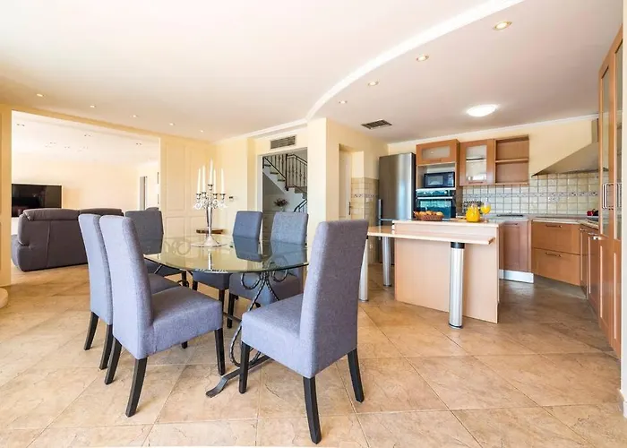 Villa K Dubrovnik-5 Bedroom With Sea Access