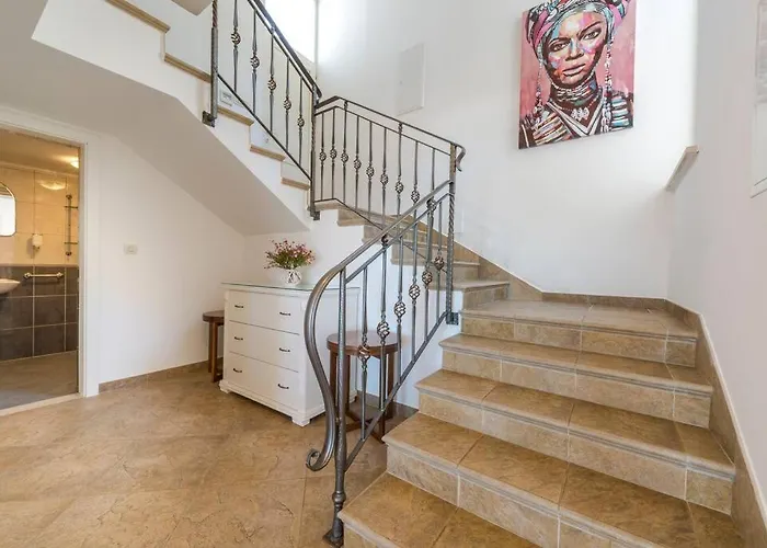 Villa K Dubrovnik-5 Bedroom With Sea Access *